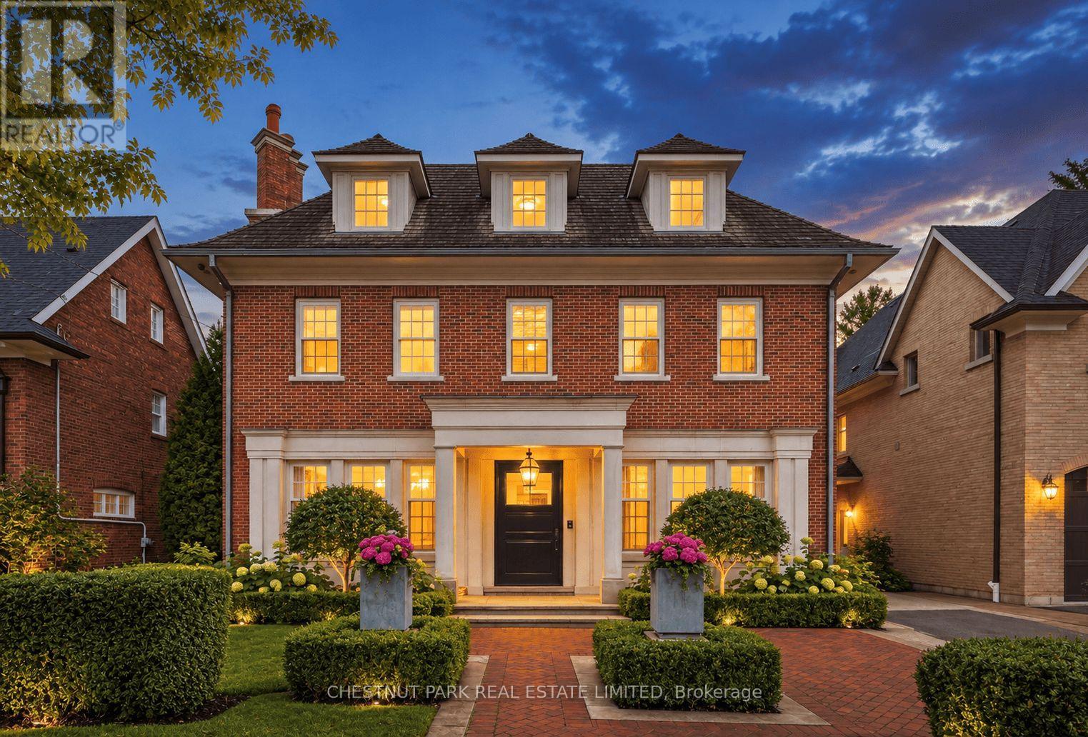 204 GLENCAIRN AVENUE, Toronto, Ontario