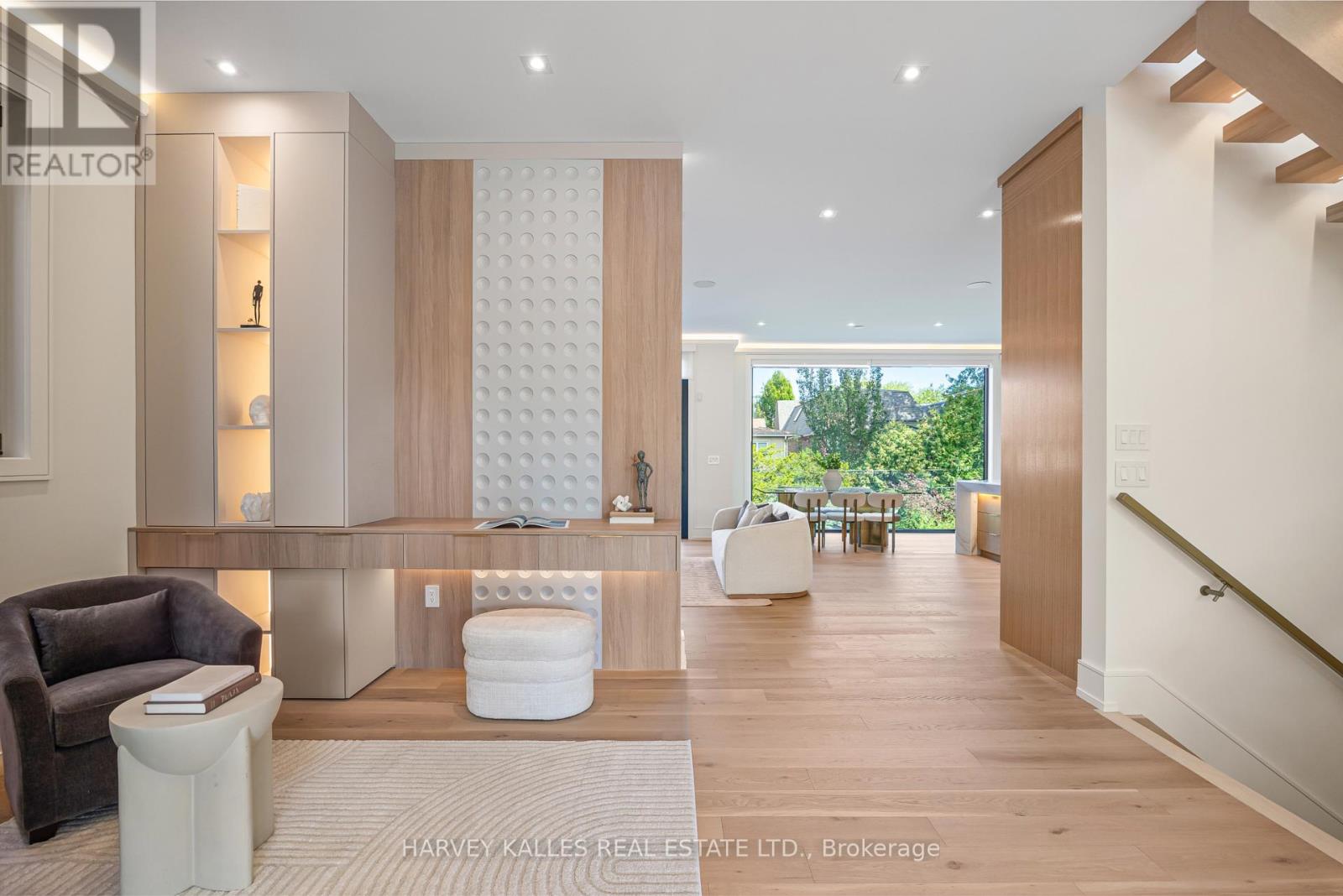 449 Elm Road, Toronto, Ontario M5M 3W8 - Photo 19 - C13814726