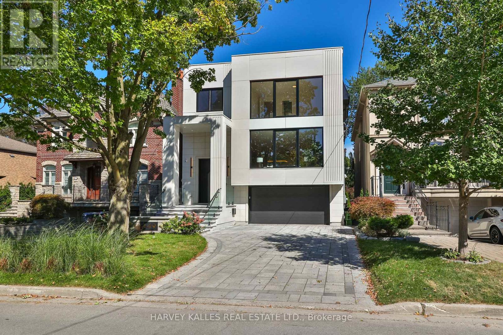 449 Elm Road, Toronto, Ontario M5M 3W8 - Photo 2 - C13814726