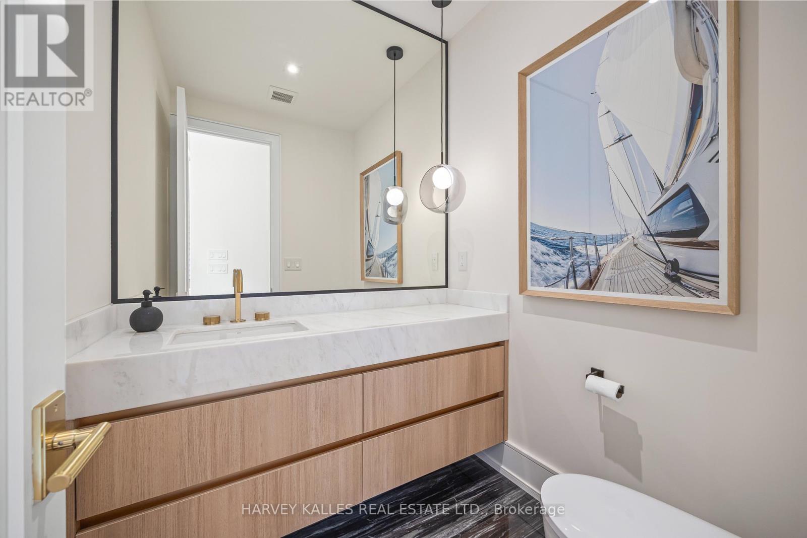 449 Elm Road, Toronto, Ontario M5M 3W8 - Photo 25 - C13814726