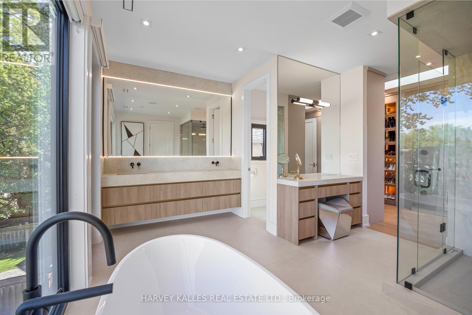 449 Elm Road, Toronto, Ontario M5M 3W8 - Photo 28 - C13814726