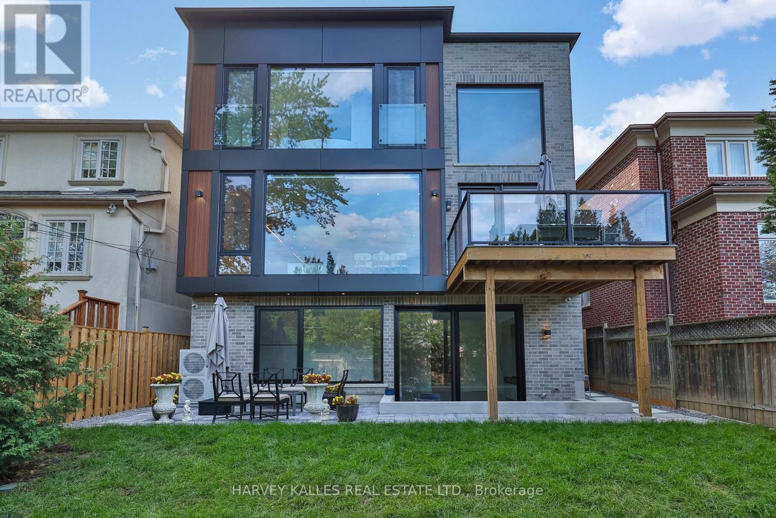 449 Elm Road, Toronto, Ontario M5M 3W8 - Photo 44 - C13814726