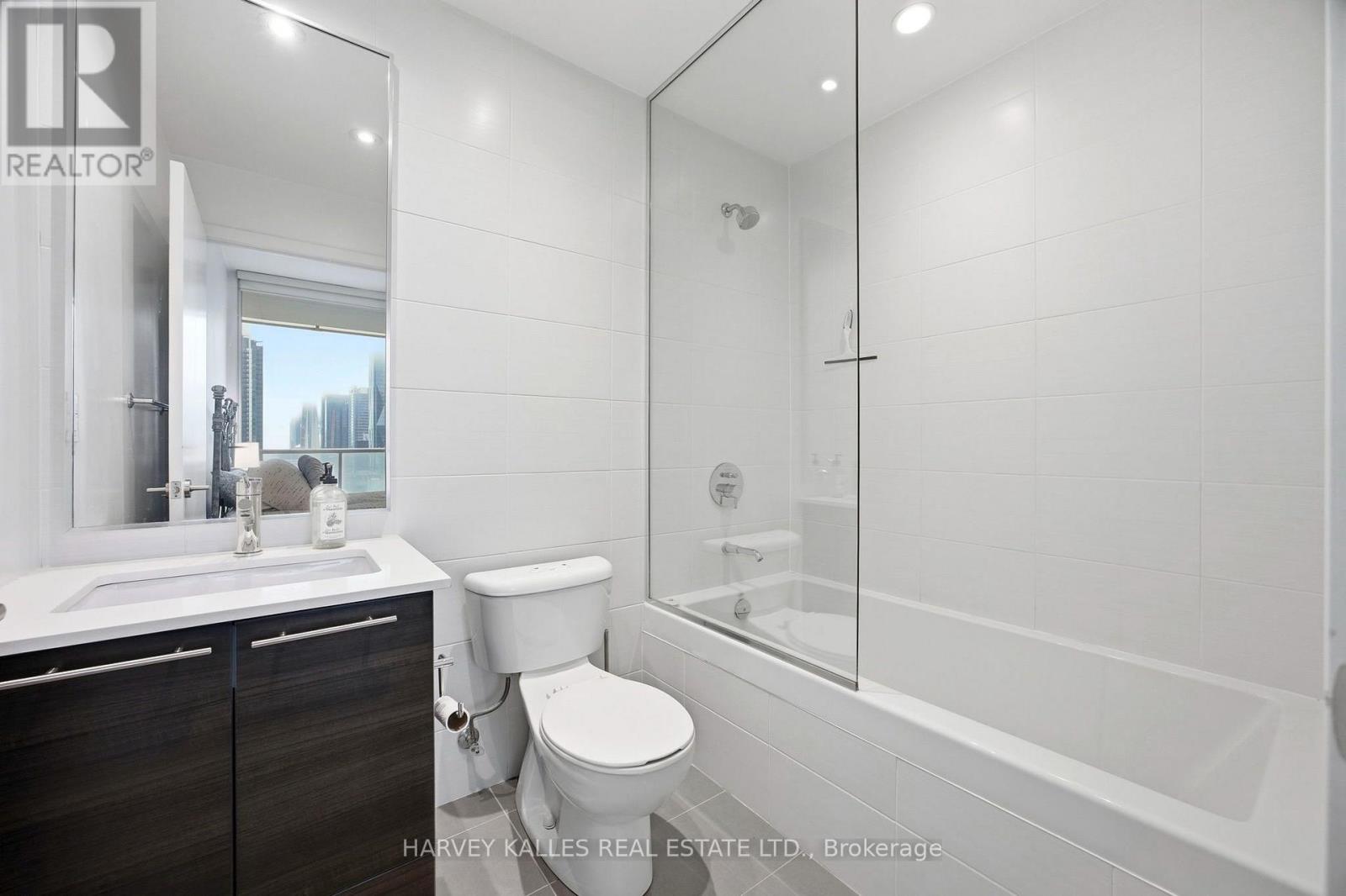 1612 - 1 Market Street, Toronto, Ontario M5E 0A2 - Photo 17 - C13815810