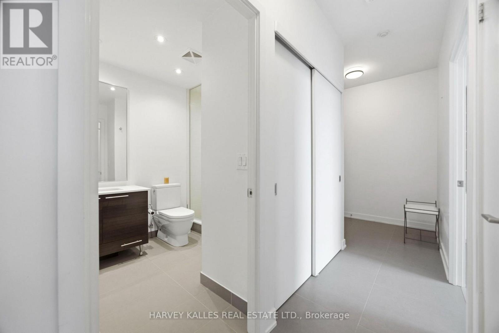 1612 - 1 Market Street, Toronto, Ontario M5E 0A2 - Photo 22 - C13815810