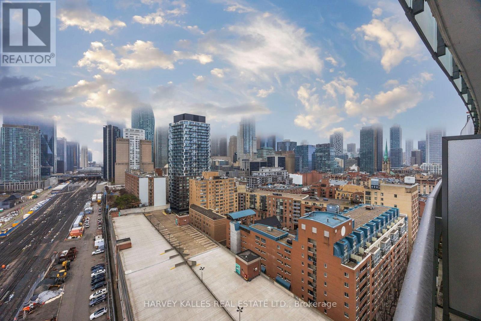 1612 - 1 Market Street, Toronto, Ontario M5E 0A2 - Photo 41 - C13815810