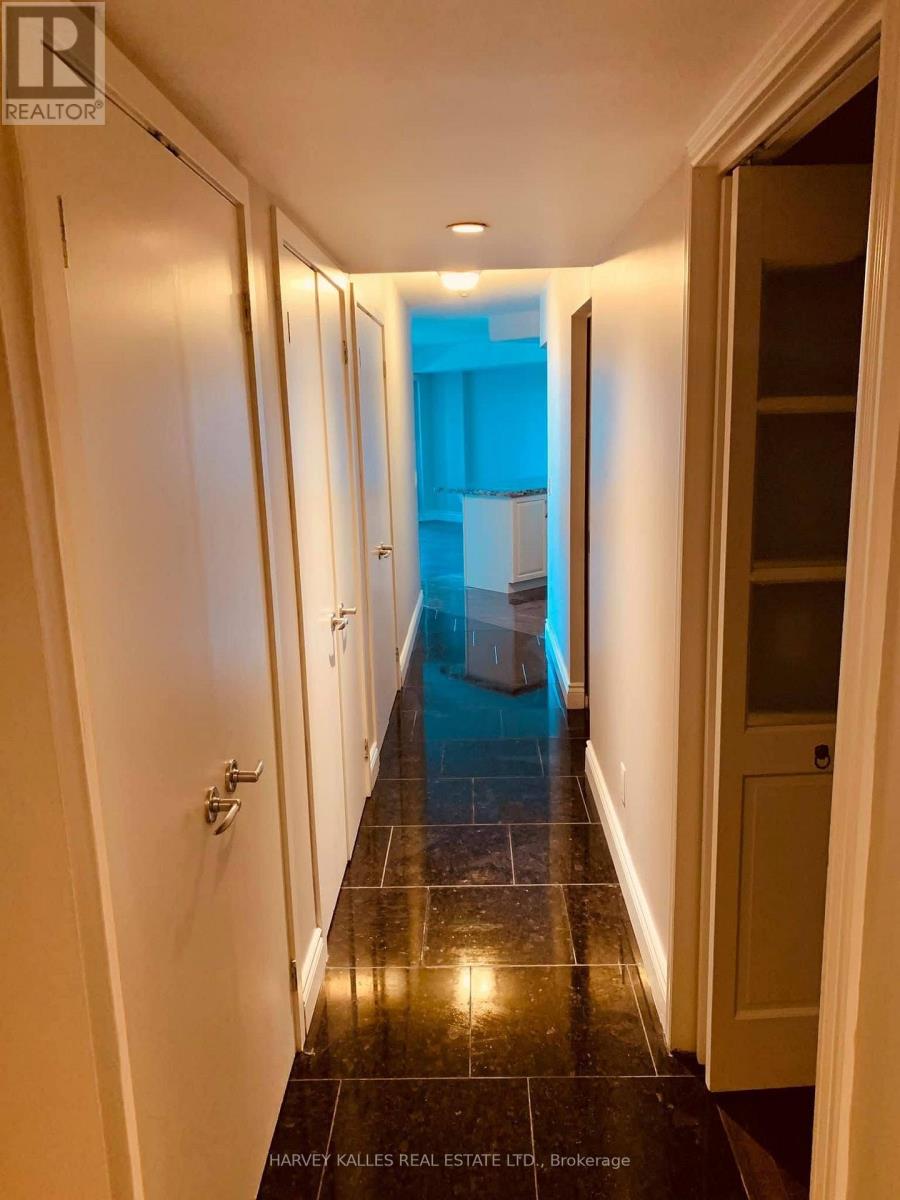 610 - 8 York Street, Toronto, Ontario M5J 2Y2 - Photo 6 - C13816046