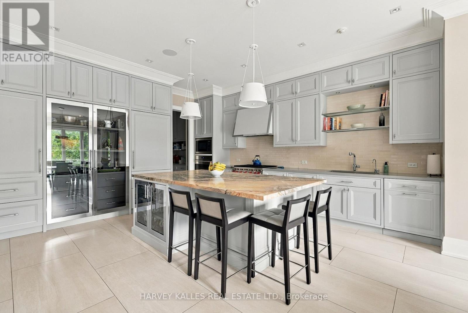 221 Dunvegan Road, Toronto, Ontario M5P 2P3 - Photo 10 - C13816180