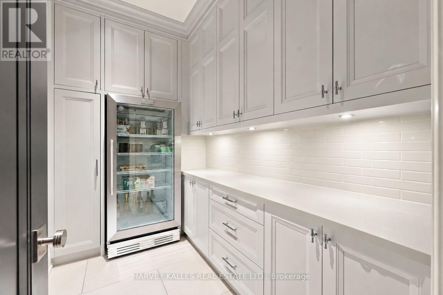 221 Dunvegan Road, Toronto, Ontario M5P 2P3 - Photo 15 - C13816180