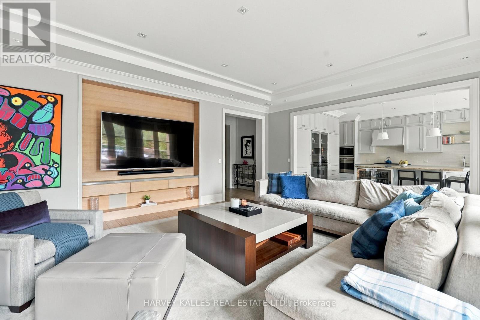 221 Dunvegan Road, Toronto, Ontario M5P 2P3 - Photo 17 - C13816180