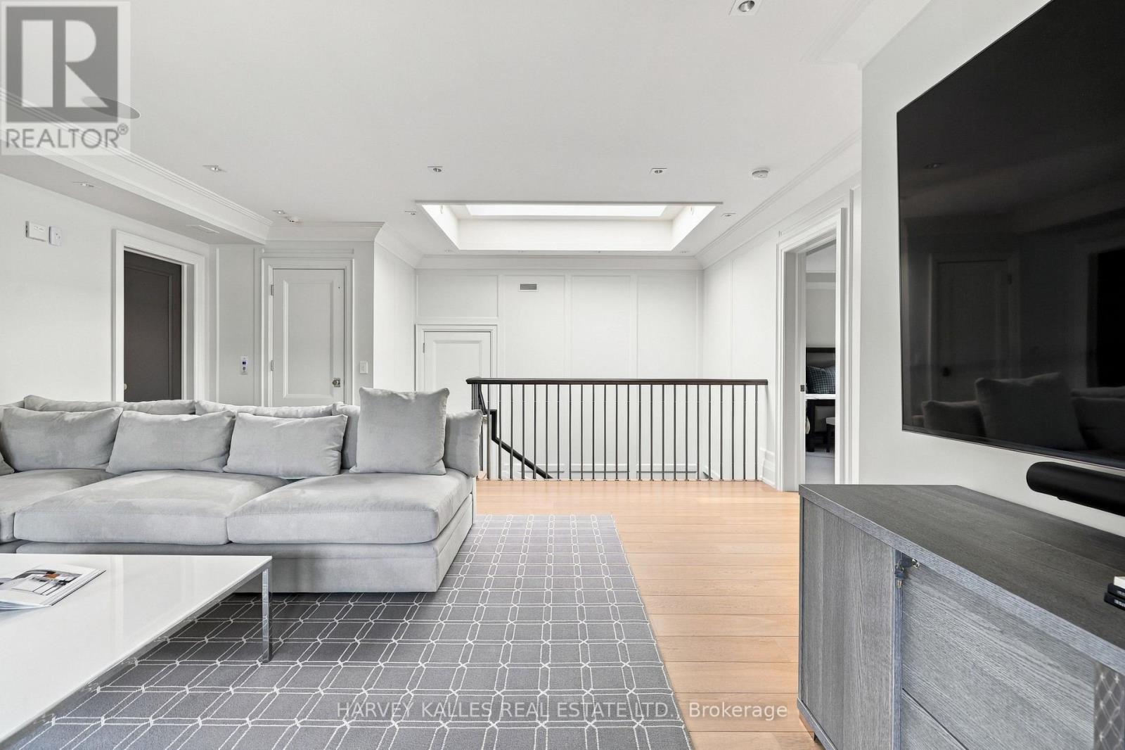 221 Dunvegan Road, Toronto, Ontario M5P 2P3 - Photo 31 - C13816180