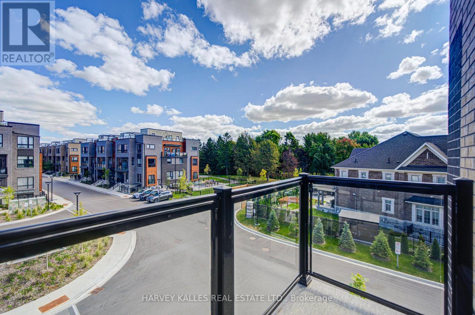 4 - 12 Lytham Green Circle, Newmarket, Ontario L3X 3A8 - Photo 22 - N13816658