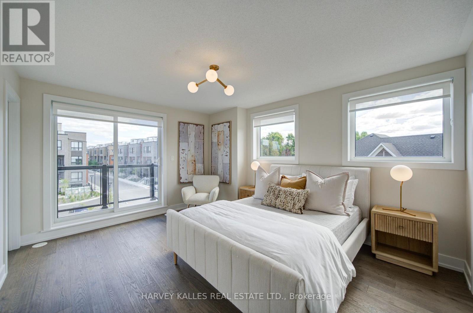 4 - 12 Lytham Green Circle, Newmarket, Ontario L3X 3A8 - Photo 45 - N13816658