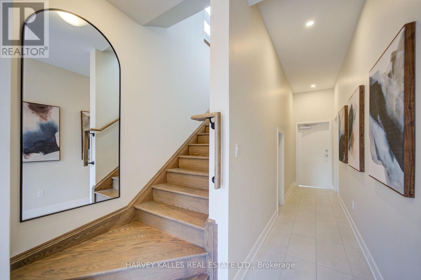 6 - 12 Lytham Green Circle, Newmarket, Ontario L3X 3A8 - Photo 9 - N13816814