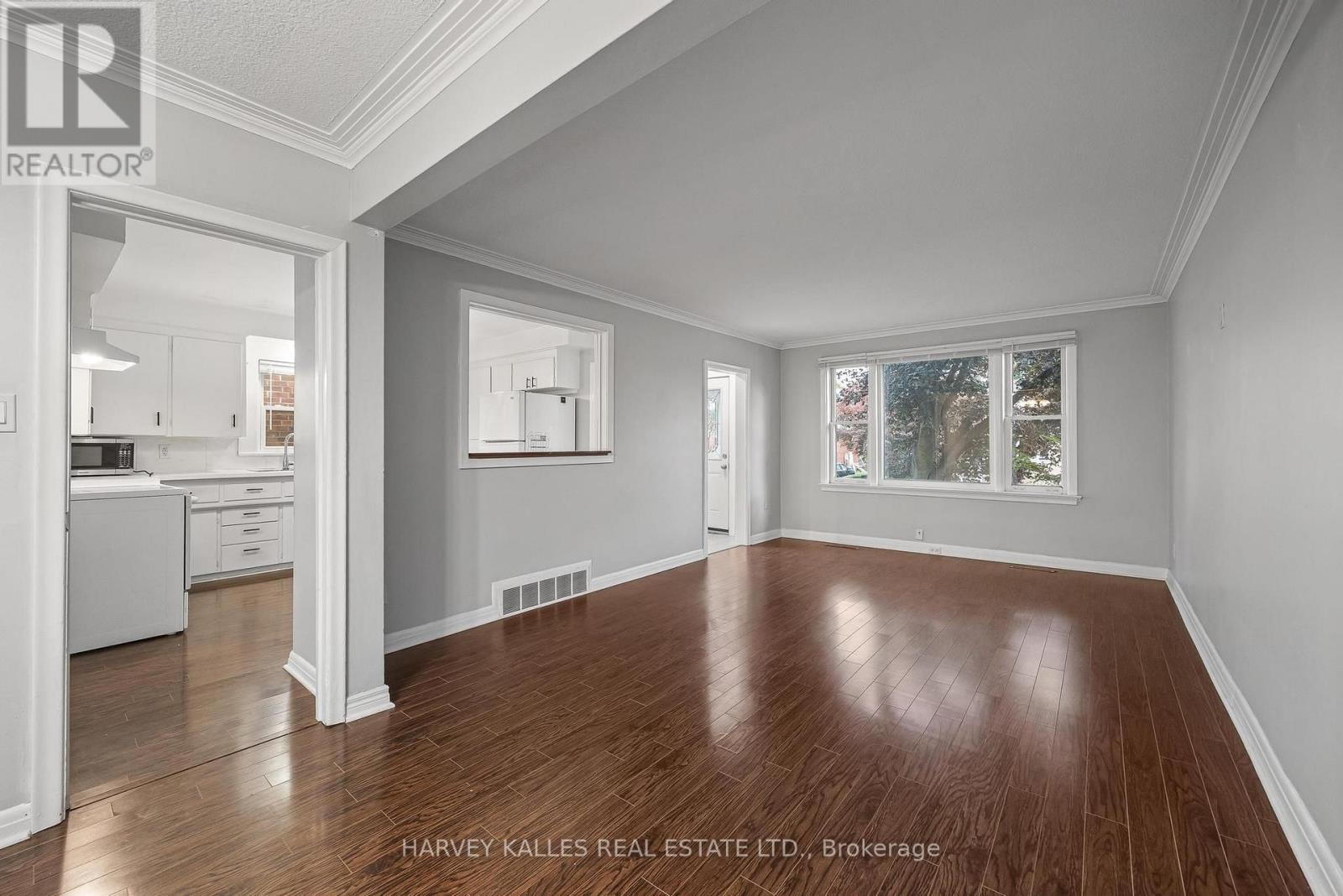 Main - 128 Bogert Avenue, Toronto, Ontario M2N 1K8 - Photo 5 - C13819858