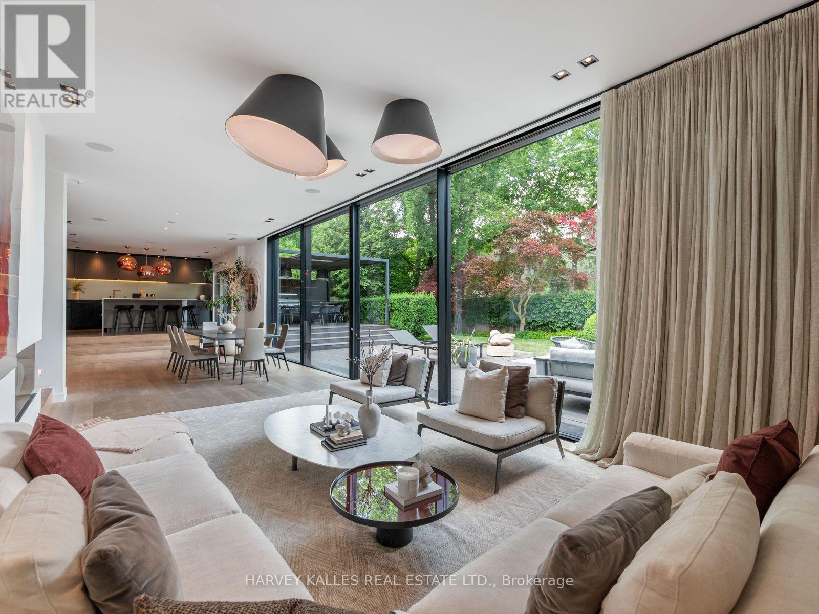 75 Ardwold Gate, Toronto, Ontario M5R 2W1 - Photo 2 - C13820026
