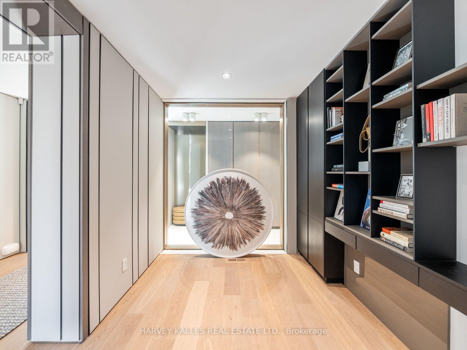 75 Ardwold Gate, Toronto, Ontario M5R 2W1 - Photo 7 - C13820026