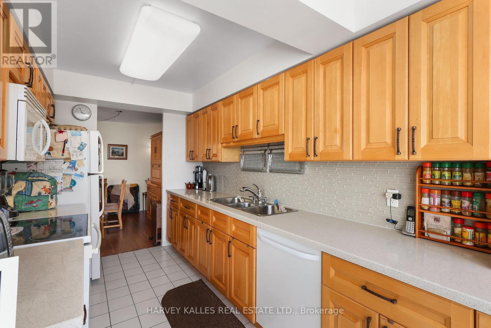 605 - 1121 Steeles Avenue W, Toronto, Ontario M2R 3W7 - Photo 9 - C13820088