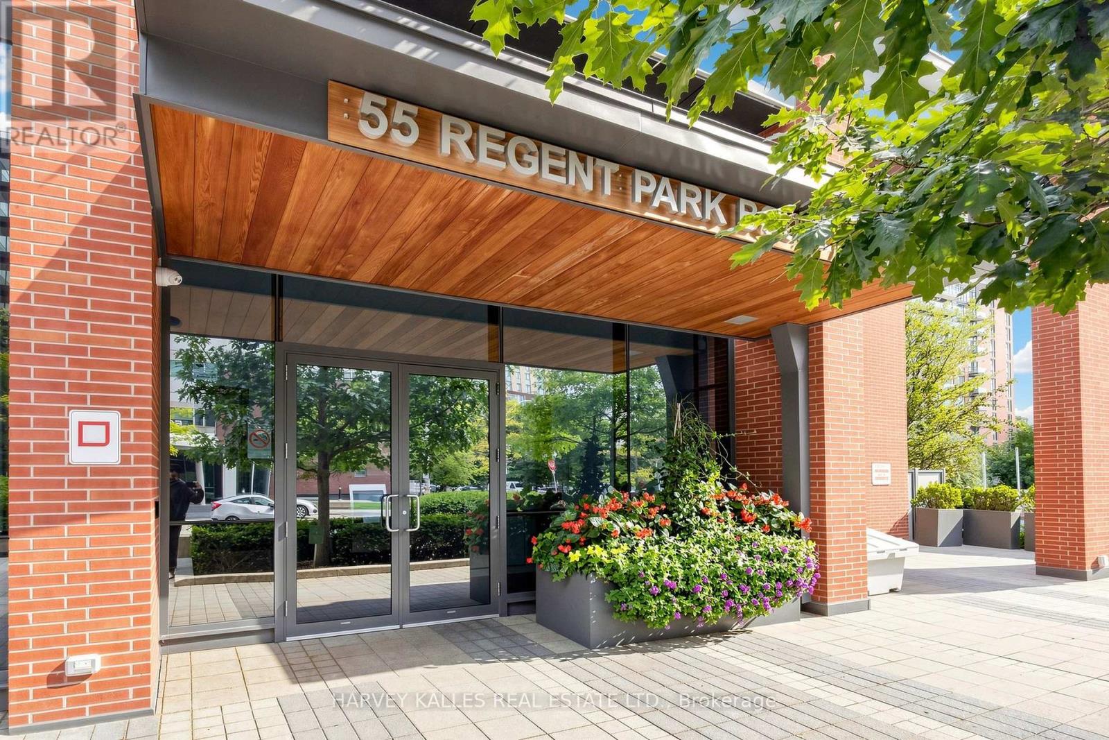 419 - 55 Regent Park Boulevard, Toronto, Ontario M5A 0C2 - Photo 2 - C13820438