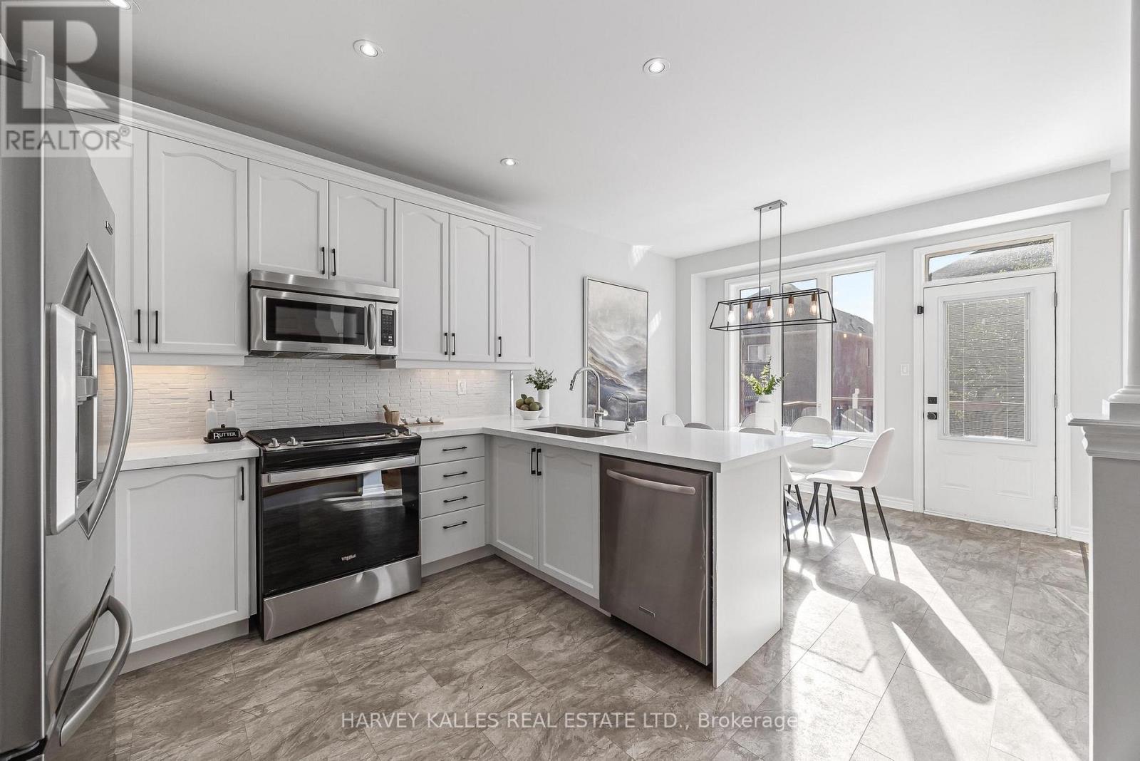 66 Horsedreamer Lane, Whitchurch-Stouffville, Ontario L4A 0K7 - Photo 17 - N13820820