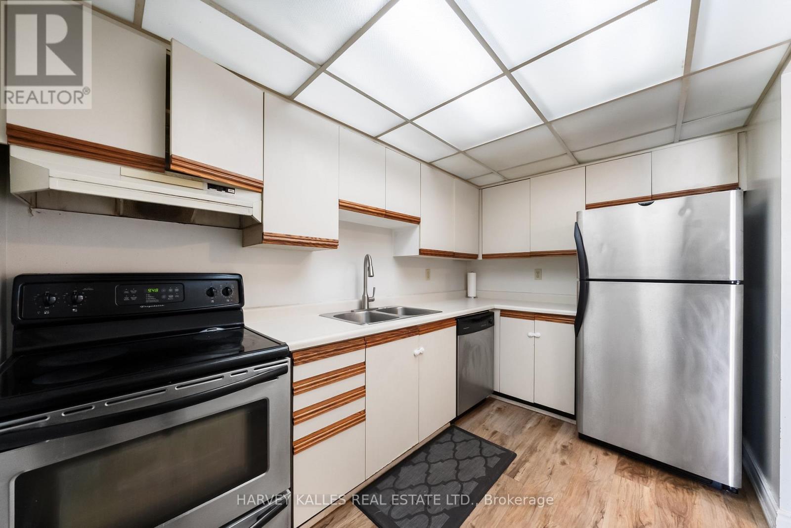 505 - 25 Fairview Road, Mississauga, Ontario L5B 3Y8 - Photo 6 - W13821166