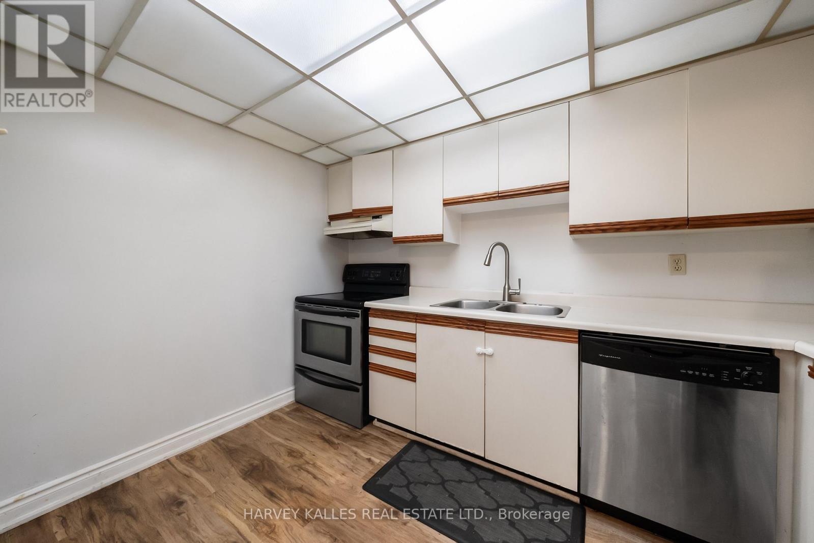 505 - 25 Fairview Road, Mississauga, Ontario L5B 3Y8 - Photo 7 - W13821166