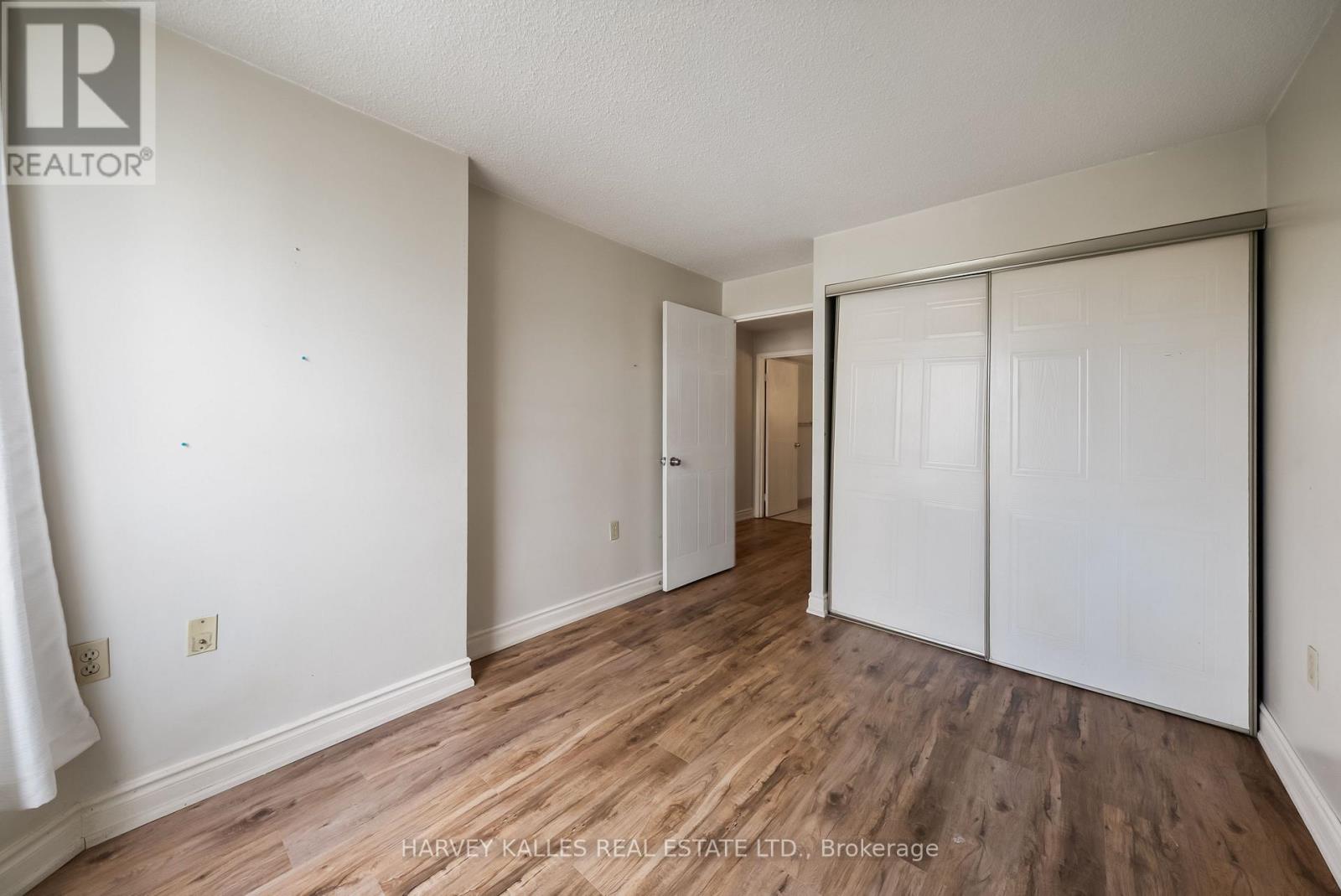 505 - 25 Fairview Road, Mississauga, Ontario L5B 3Y8 - Photo 9 - W13821166