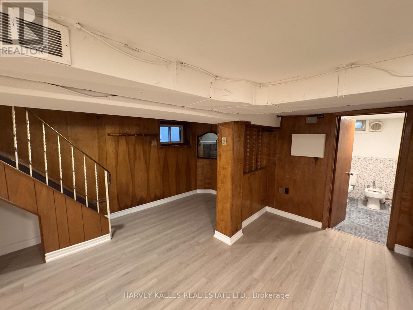 Lower - 628 Manning Avenue, Toronto, Ontario M6G 2V9 - Photo 7 - C13821432