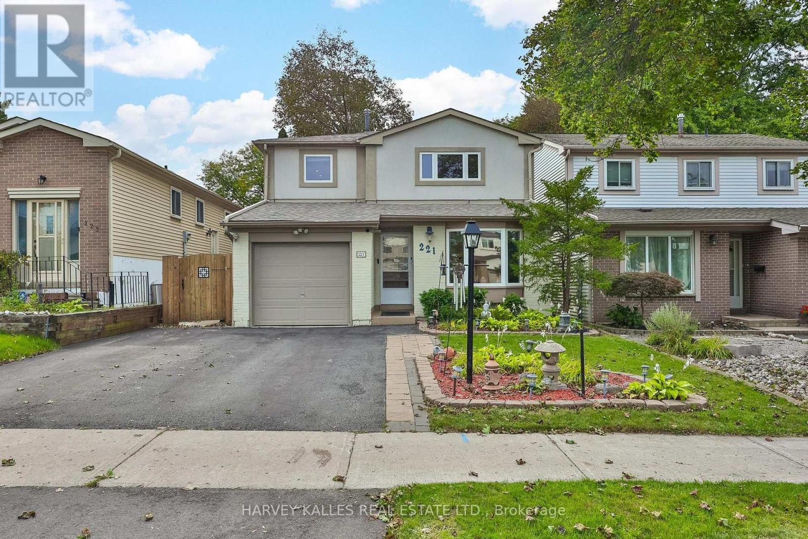 221 Snowshoe Crescent, Markham, Ontario L3T 4N2 - Photo 2 - N13821526