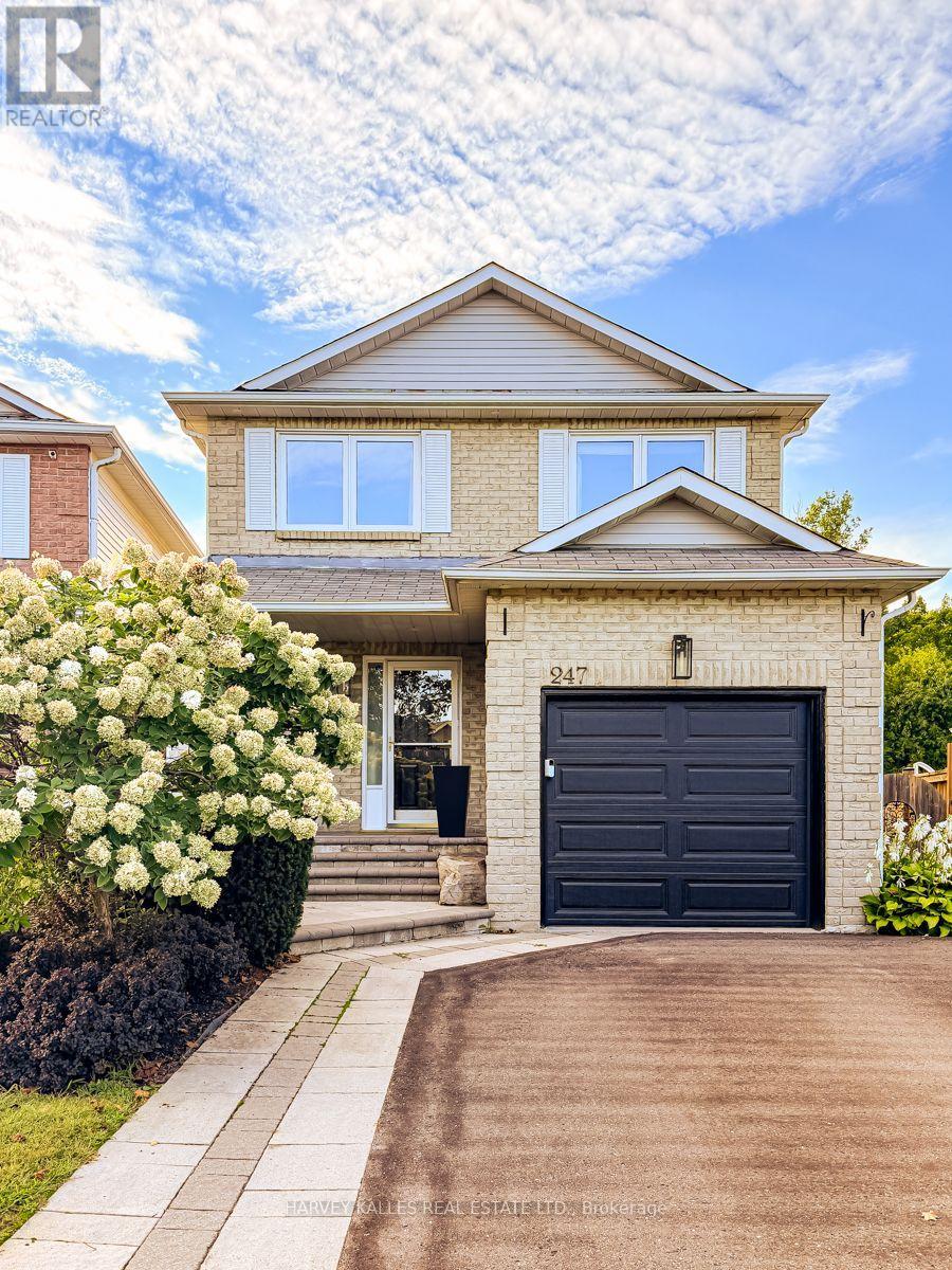247 OVERBANK DRIVE, Oshawa, Ontario