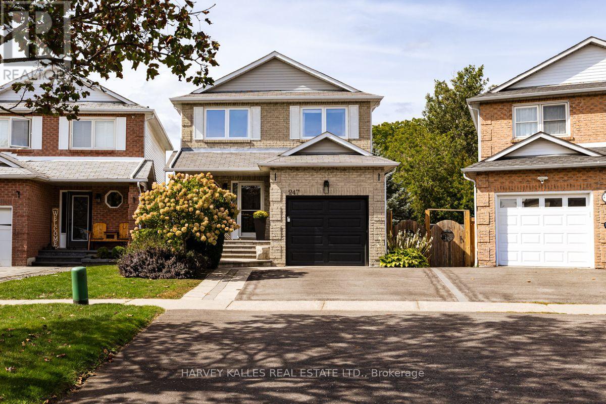 247 Overbank Drive, Oshawa, Ontario L1J 7X1 - Photo 2 - E13823794