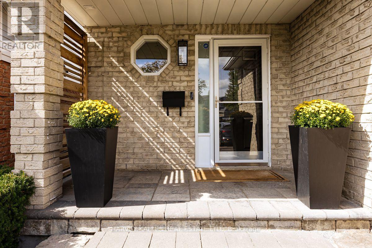 247 Overbank Drive, Oshawa, Ontario L1J 7X1 - Photo 7 - E13823794