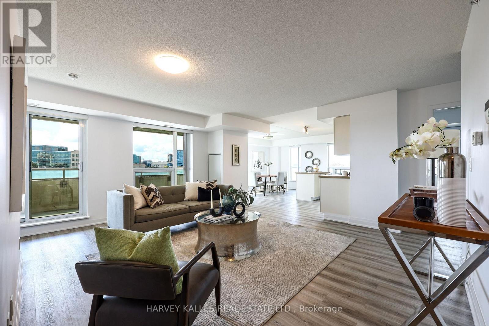 317 - 75 Norman Bethune Avenue, Richmond Hill, Ontario L4B 0B6 - Photo 4 - N13823936