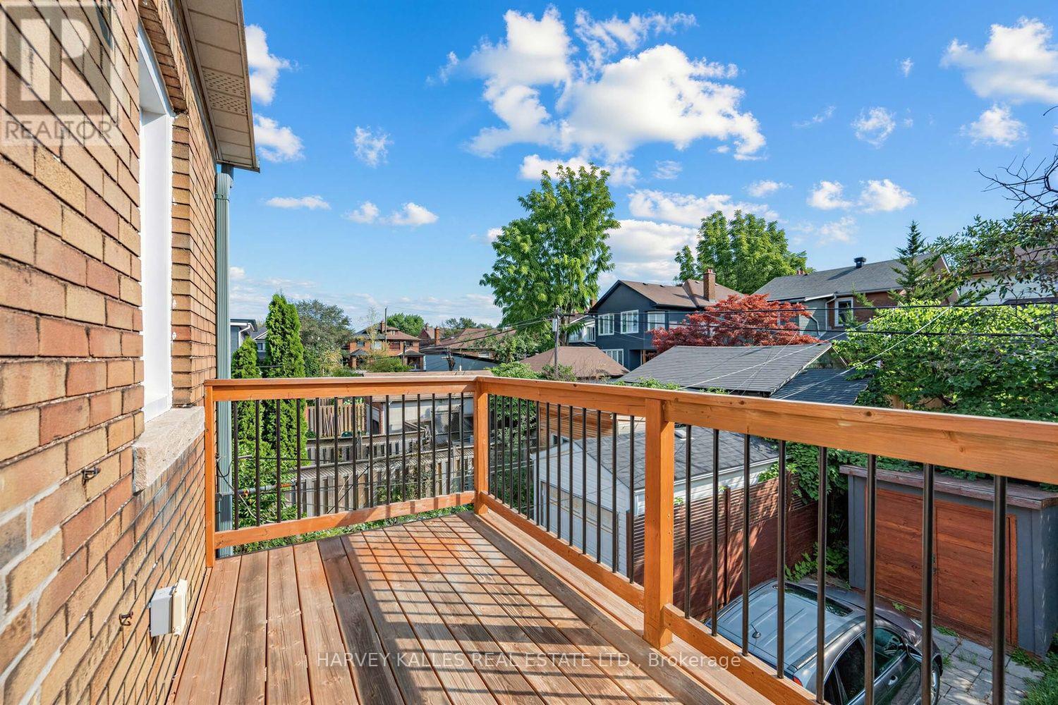 61 Appleton Avenue, Toronto, Ontario M6E 3A4 - Photo 25 - C13824332