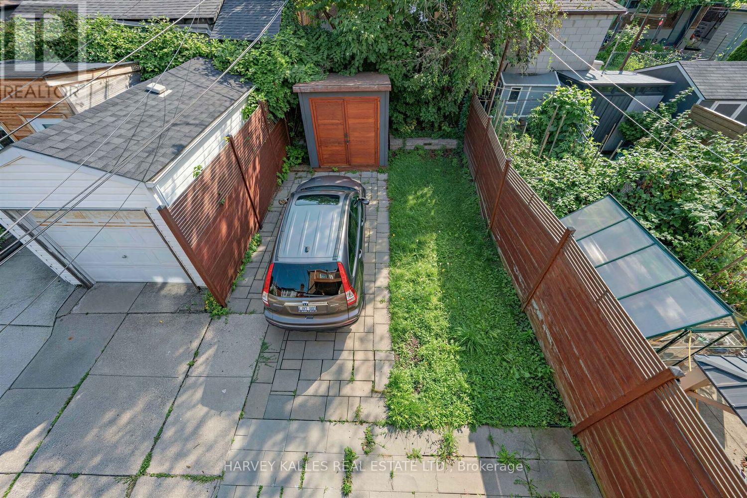 61 Appleton Avenue, Toronto, Ontario M6E 3A4 - Photo 26 - C13824332