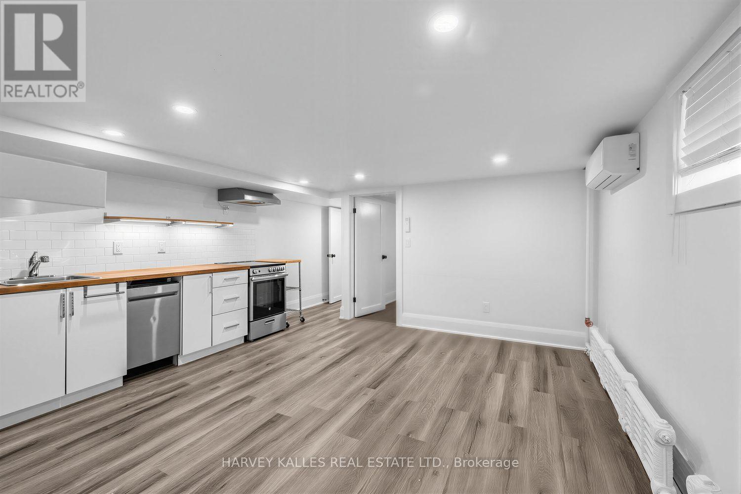 61 Appleton Avenue, Toronto, Ontario M6E 3A4 - Photo 27 - C13824332