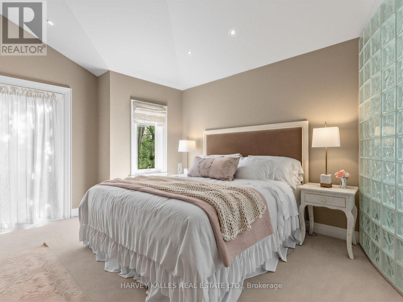 397 Brooke Avenue, Toronto, Ontario  M5M 2L5 - Photo 8 - C13824368