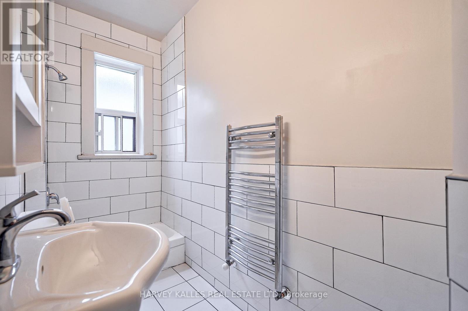 3 - 1074 St Clair Avenue W, Toronto, Ontario M6E 3H3 - Photo 17 - C13824714