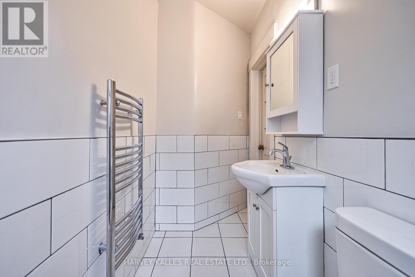 3 - 1074 St Clair Avenue W, Toronto, Ontario M6E 3H3 - Photo 19 - C13824714
