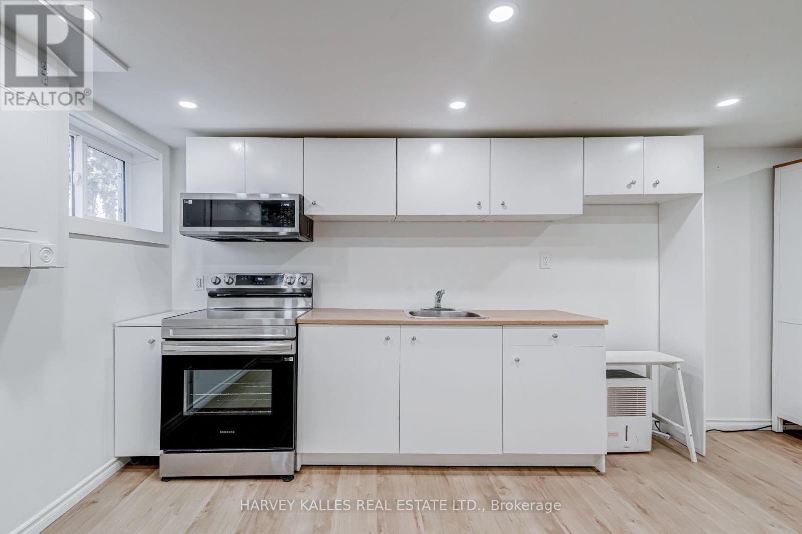 8 Crown Court, Toronto, Ontario  M8Z 4V4 - Photo 20 - W13825620