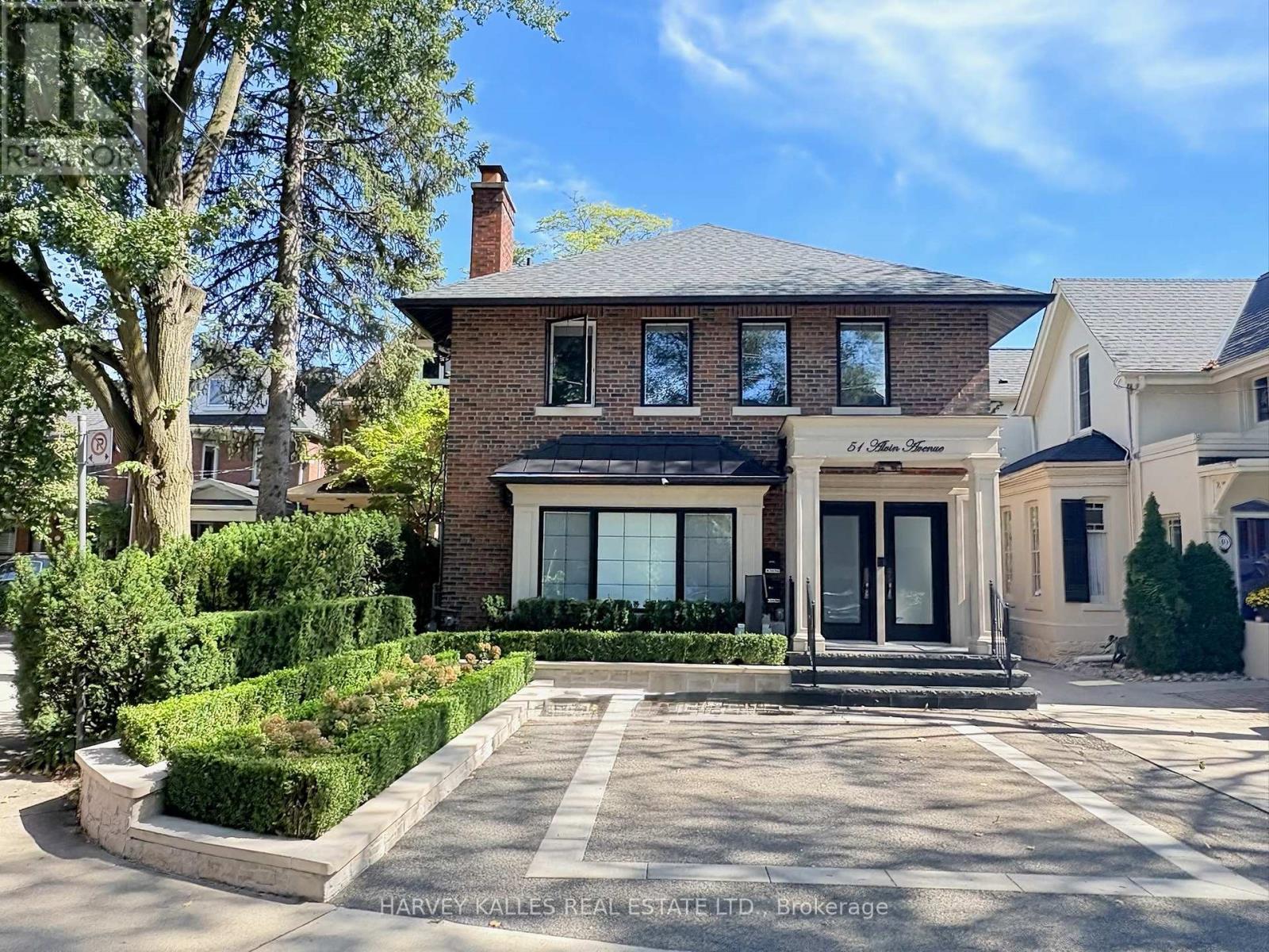 LOWER - 51 ALVIN AVENUE, Toronto, Ontario