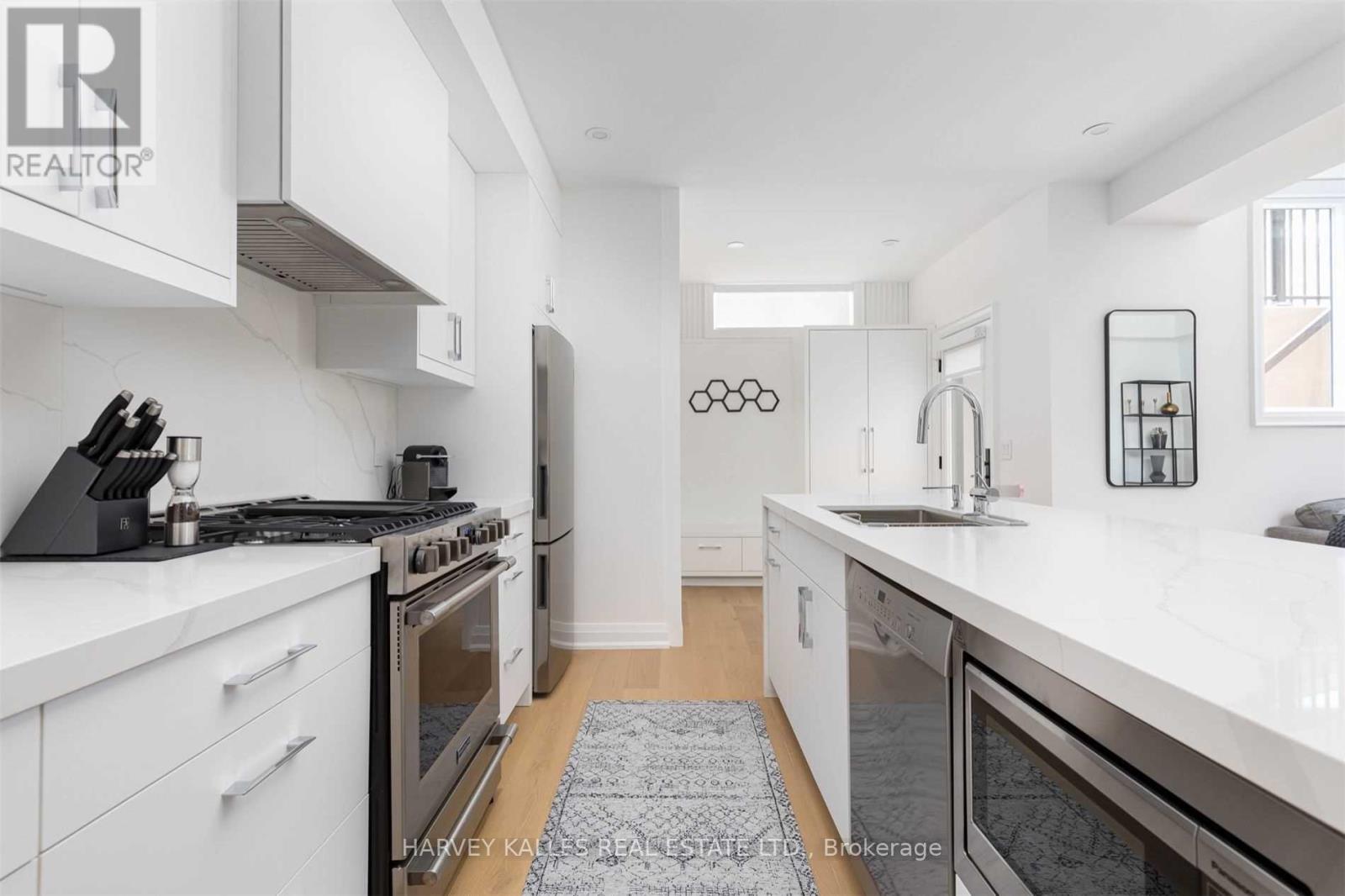 Lower - 51 Alvin Avenue, Toronto, Ontario  M4T 2A8 - Photo 10 - C13826458