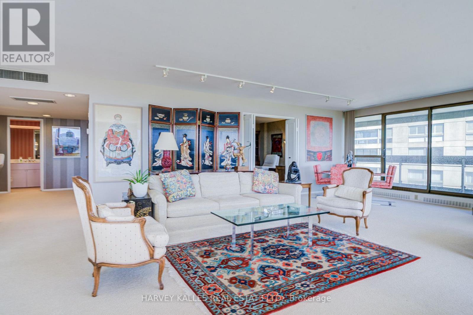 1605 - 63 St. Clair Avenue W, Toronto, Ontario M4V 2Y9 - Photo 12 - C13826552