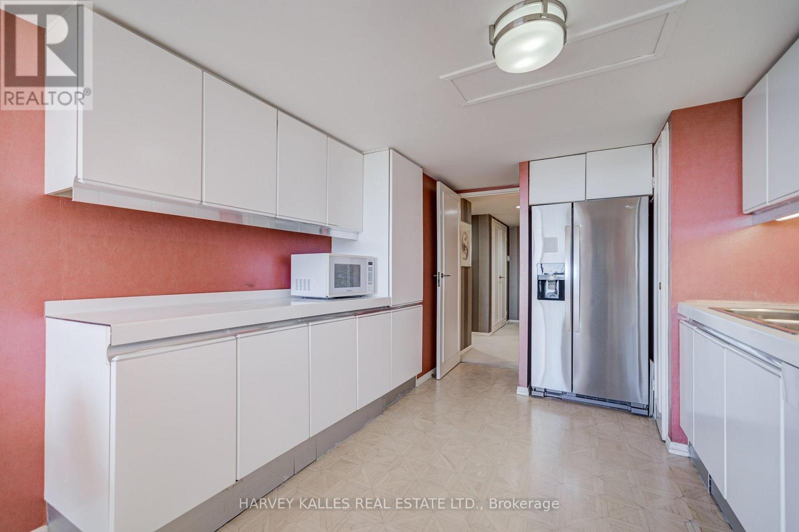 1605 - 63 St. Clair Avenue W, Toronto, Ontario M4V 2Y9 - Photo 25 - C13826552