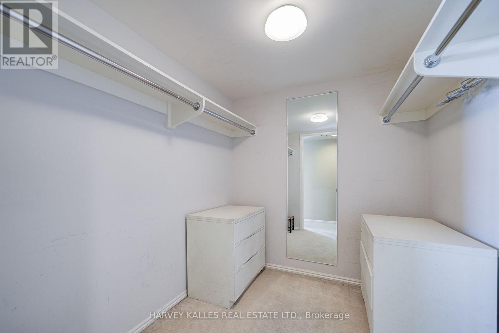 1605 - 63 St. Clair Avenue W, Toronto, Ontario M4V 2Y9 - Photo 30 - C13826552