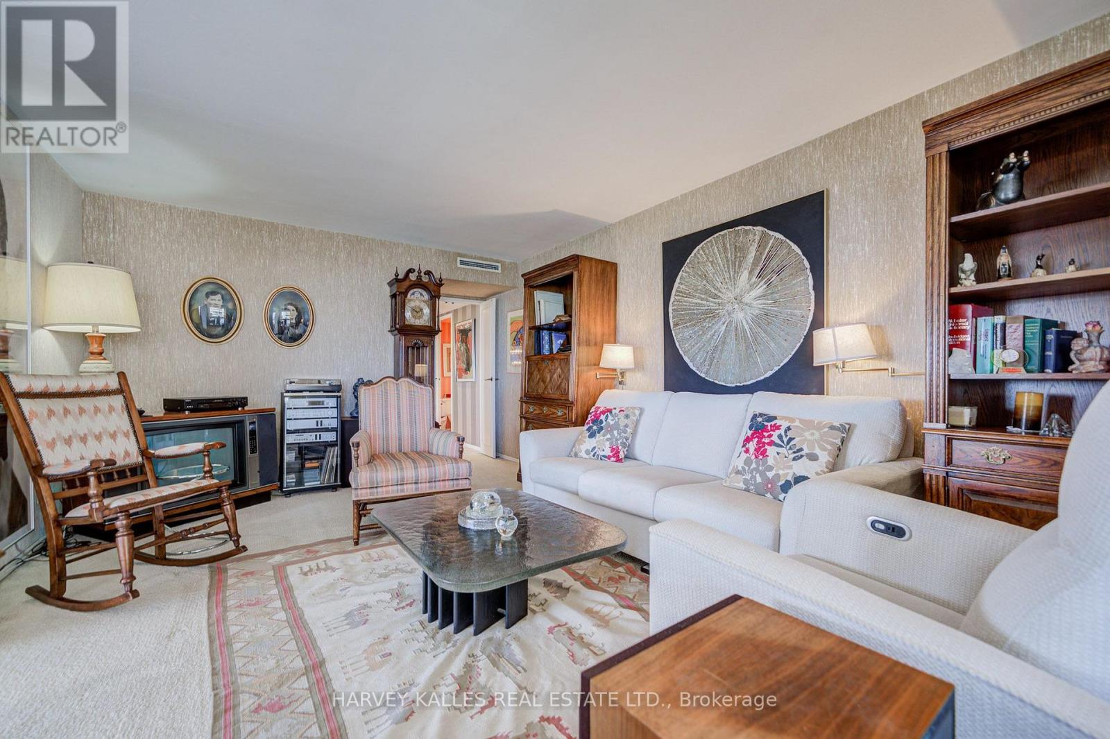 1605 - 63 St. Clair Avenue W, Toronto, Ontario M4V 2Y9 - Photo 40 - C13826552