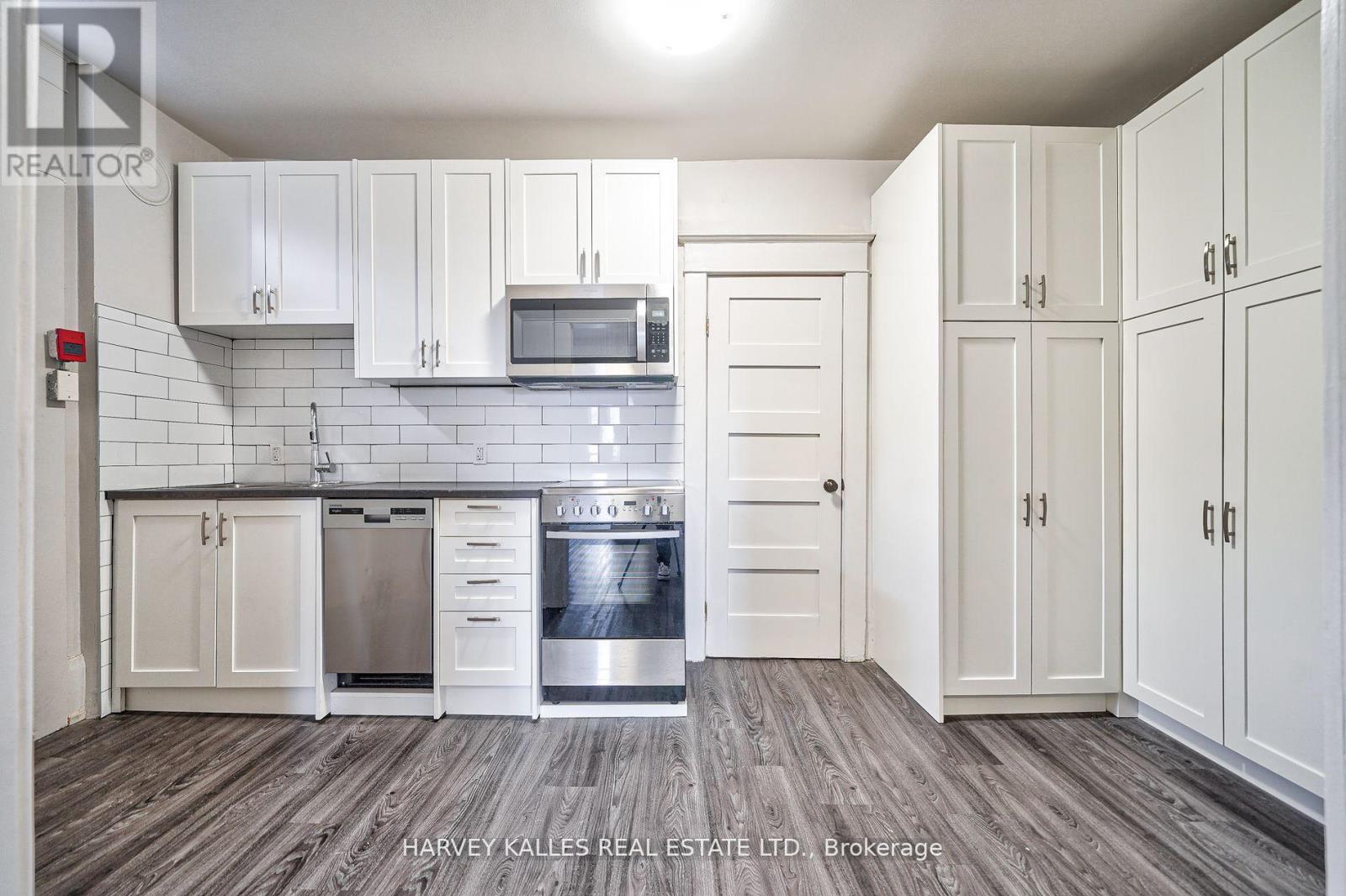 1 - 1072 St Clair Avenue W, Toronto, Ontario M6E 3H3 - Photo 10 - C13827440