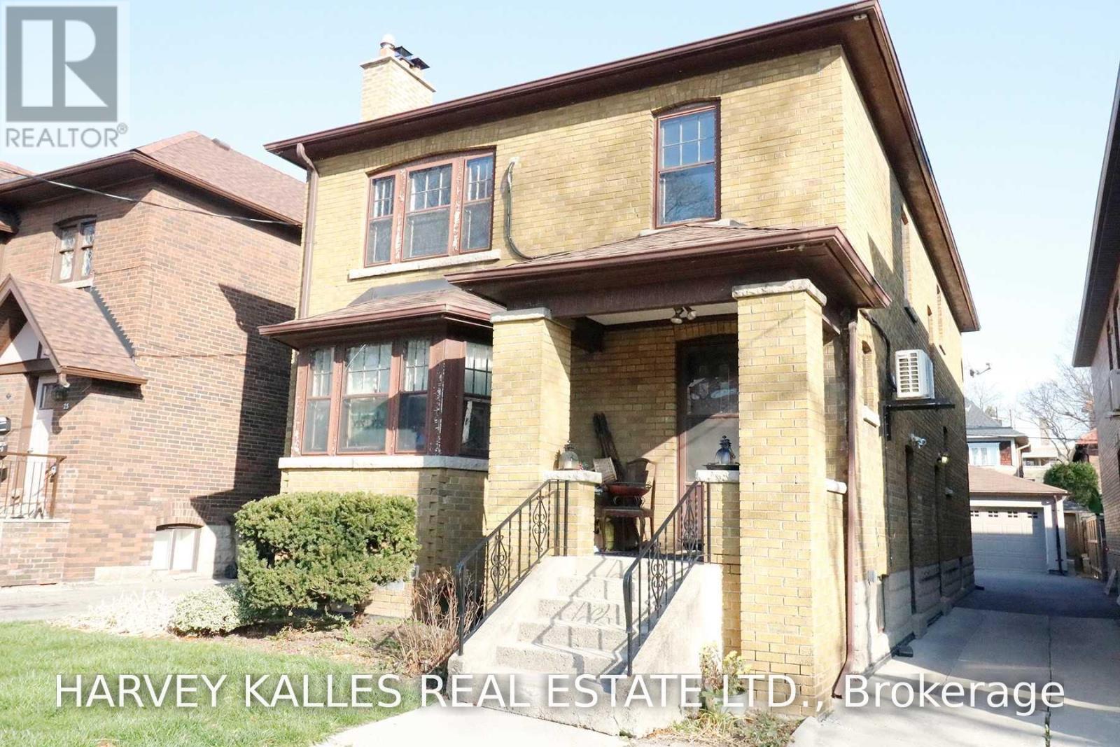 LOWER - 21 BRAEMAR AVENUE, Toronto, Ontario
