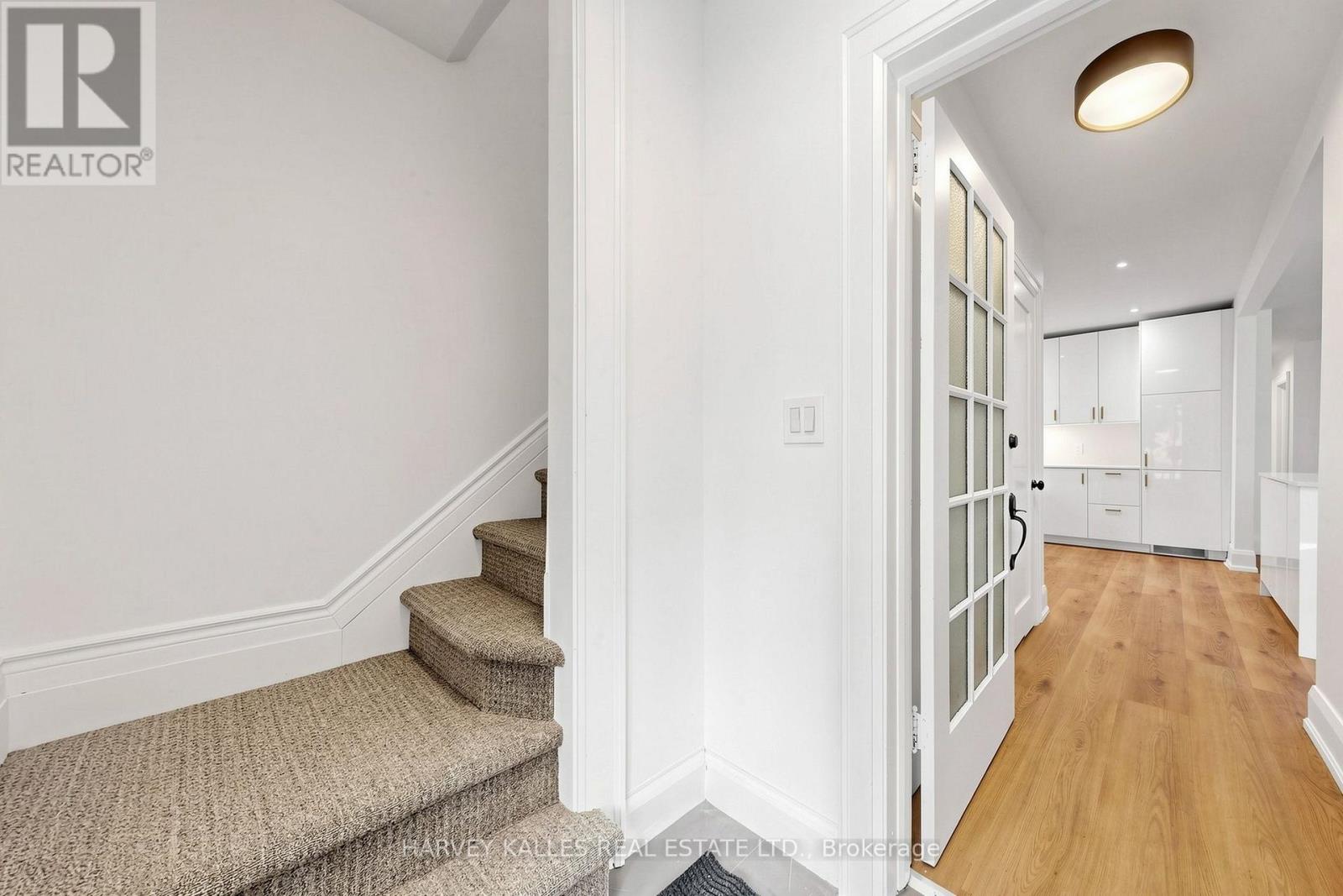Main - 7 Tullis Drive, Toronto, Ontario M4S 2E2 - Photo 5 - C13828580