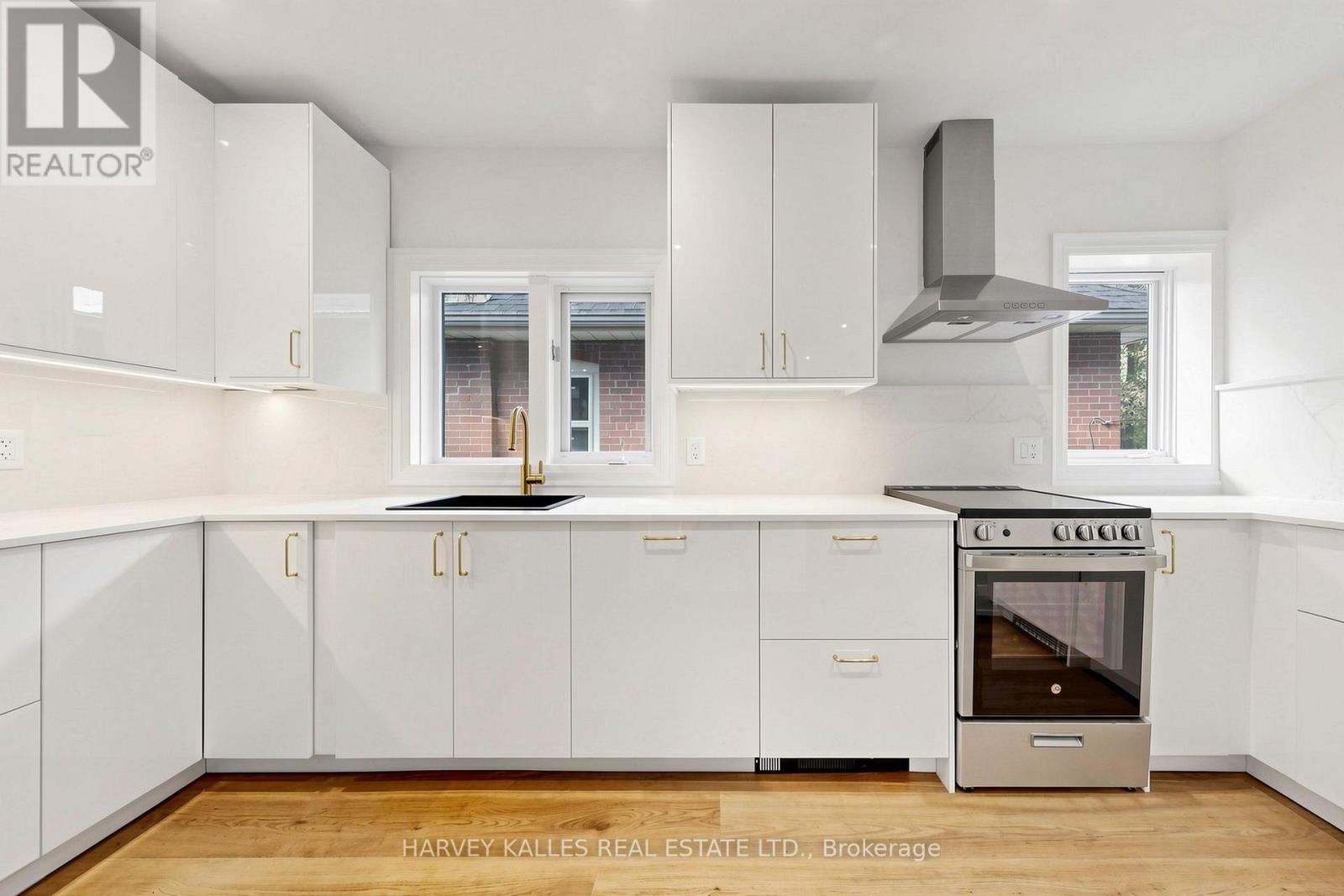 Upper - 7 Tullis Drive, Toronto, Ontario M4S 2E2 - Photo 14 - C13828598