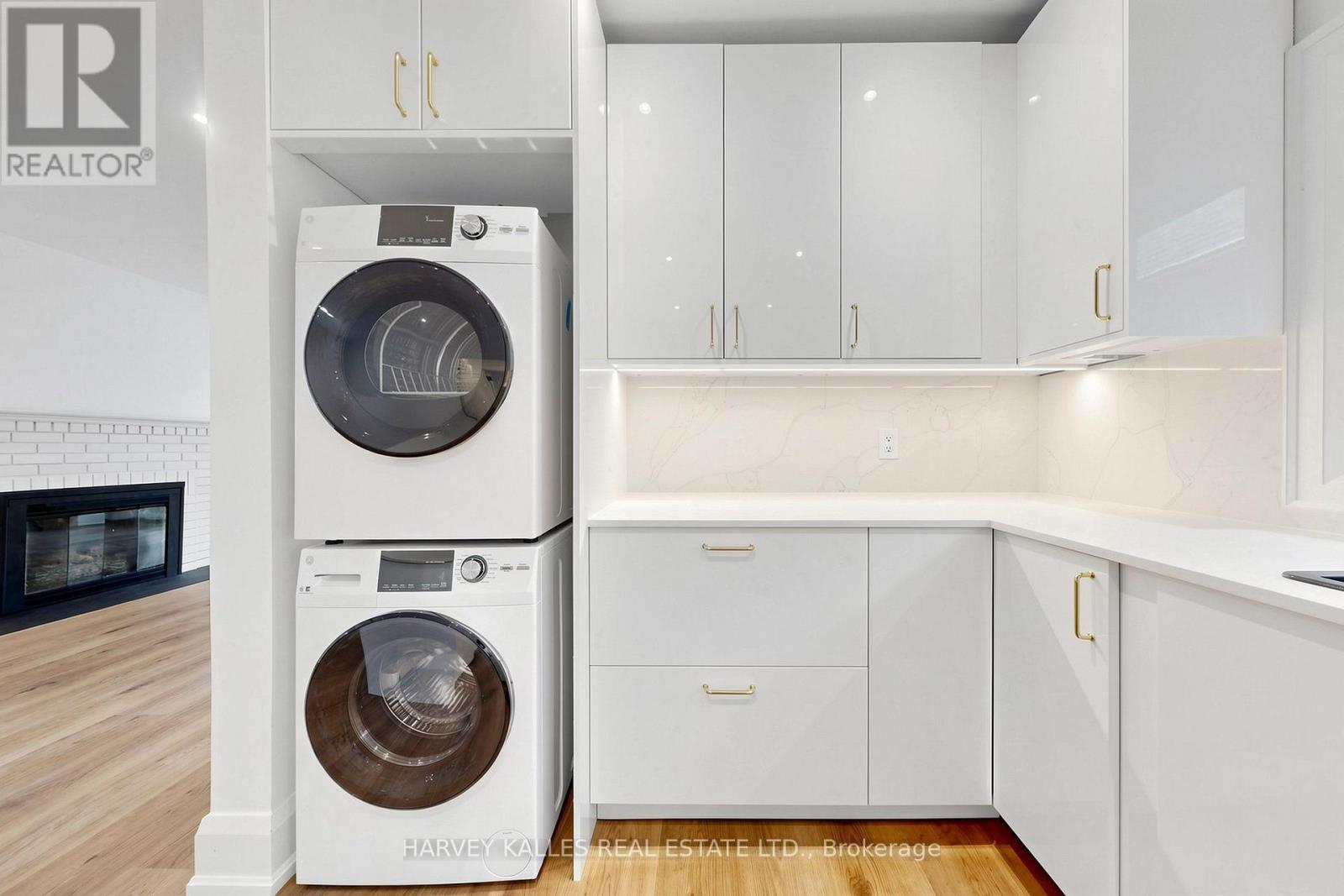 Upper - 7 Tullis Drive, Toronto, Ontario M4S 2E2 - Photo 17 - C13828598